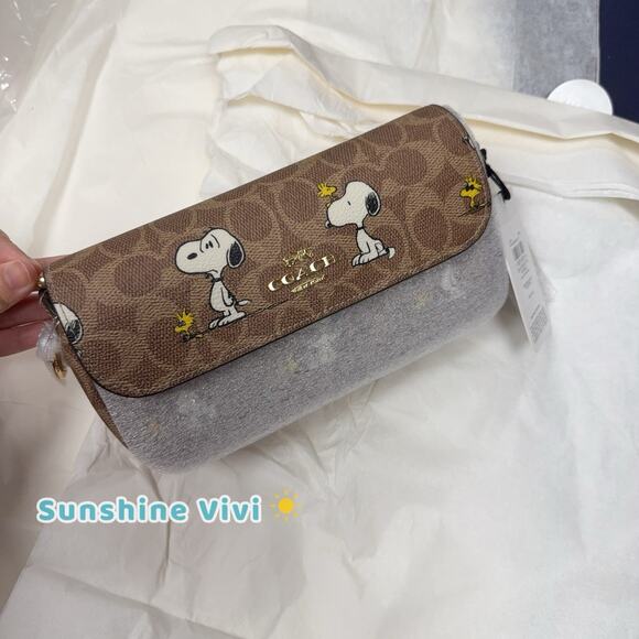 NWT Coach X Peanuts Hailey Flap Bag In Signature Canvas With Snoopy Print CBJ73